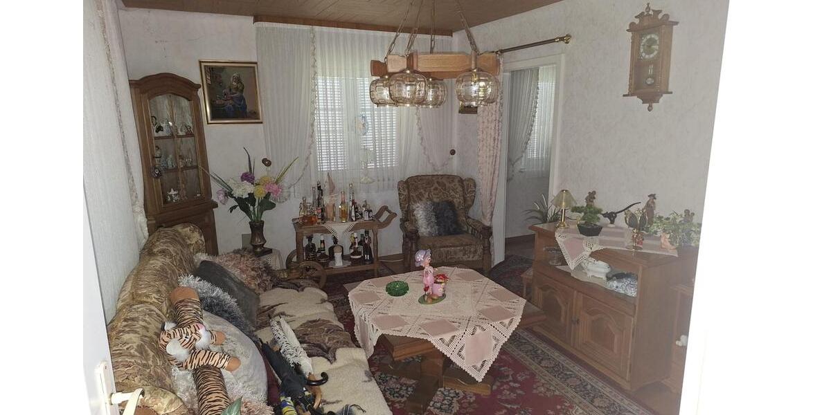Einfamilienhaus Saarwellingen - 4 Zimmer, 93 m&sup2;, 110.000&euro; | Angebot:26739303