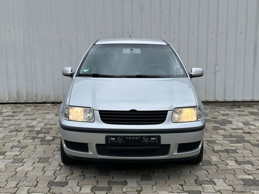 VW Polo 180.000 km 1.990 € Goslar 38642