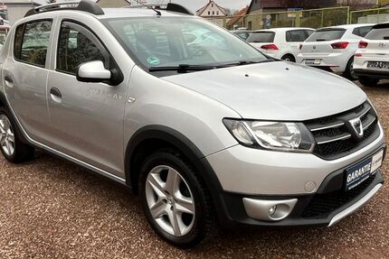Dacia Sandero 81.000 km 9.000 € Waltershausen 99880