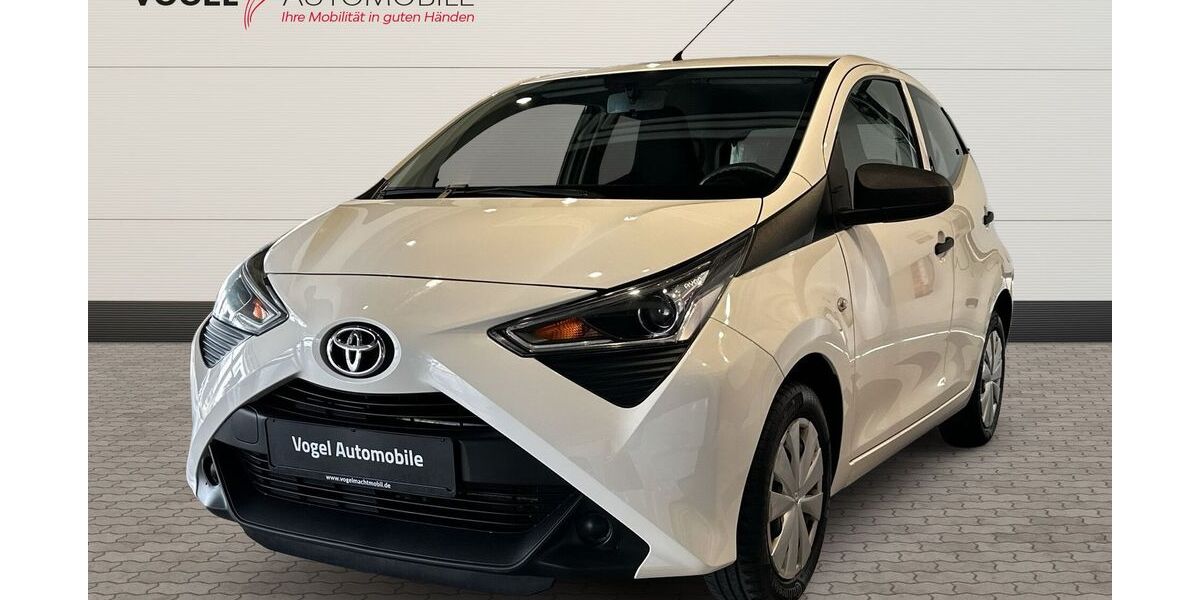 Toyota Aygo (X) 123.500 km 6.980 &euro; Korbach 34497