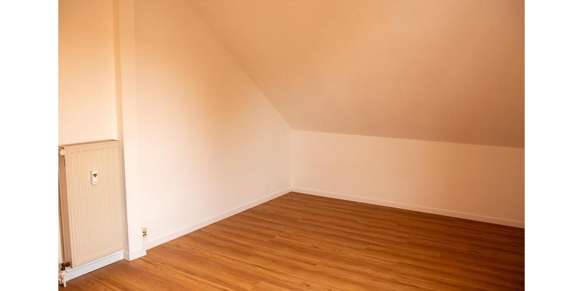 Dachgeschoßwohnung Kerpen Buir - 3 Zimmer, 93 m&sup2;, 1.050&euro; | Angebot:24805865