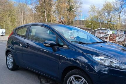 Ford Fiesta 156.800 km 3.999 &euro; Wiesbaden 65197