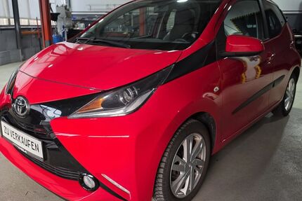 Toyota Aygo (X) 129.500 km 5.991 &euro; Olpe 57462