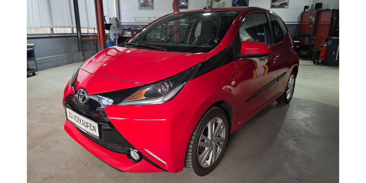 Toyota Aygo (X) 129.500 km 5.991 &euro; Olpe 57462