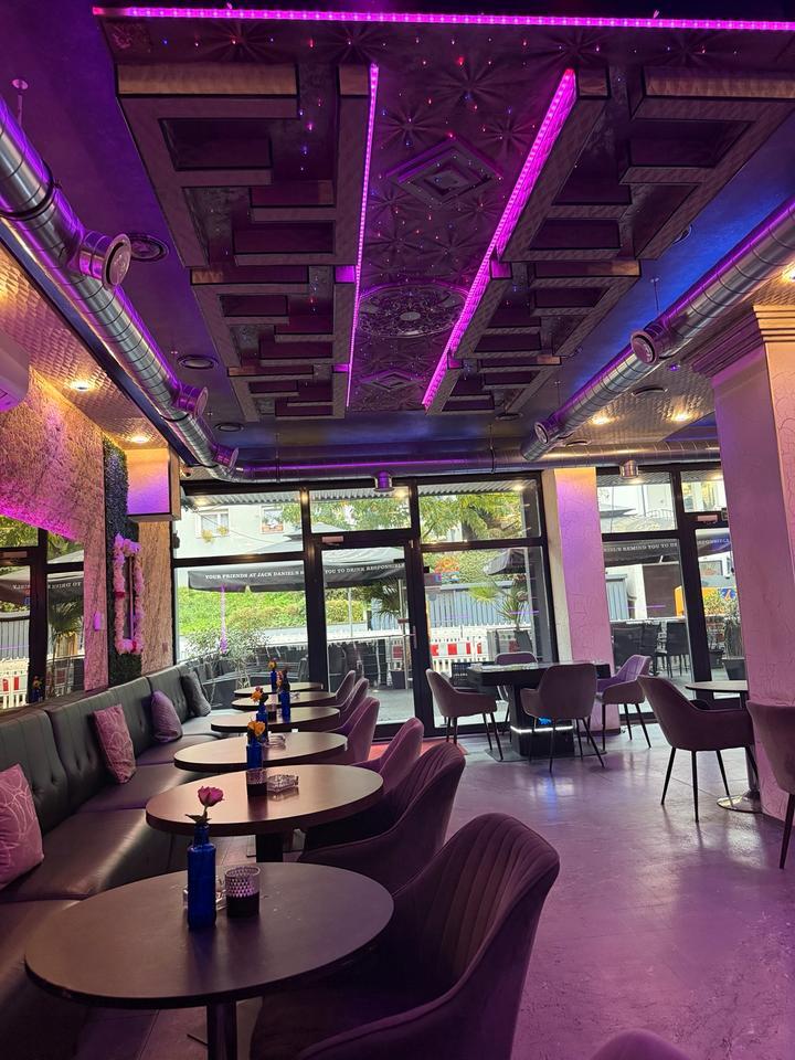 Shisha Bar Gaststätte Restaurant mit Terrasse in Wiesbaden zimmer