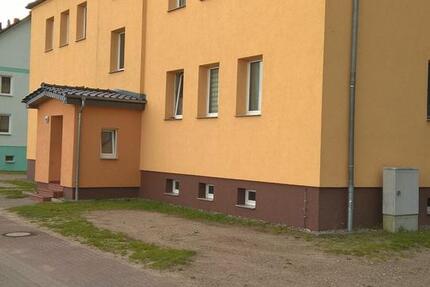 3 Zimmer, Küche, Diele, Bad in Krugsdorf zu vermieten.