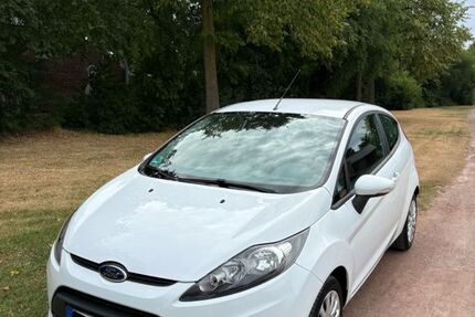 Ford Fiesta 127.669 km 3.050 &euro; Kevelaer 47623