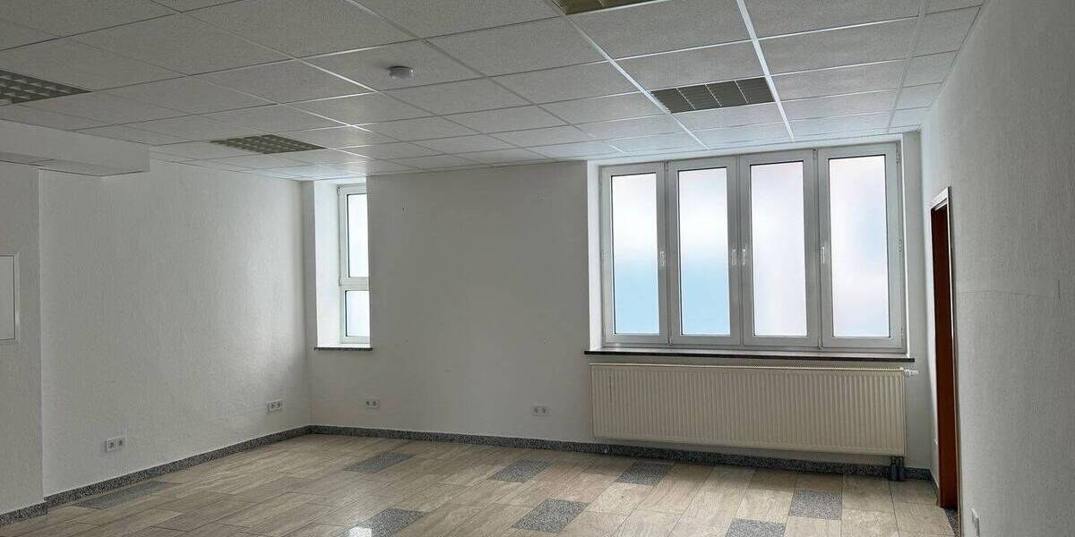 Gewerbeobjekt Limburg - 4 Zimmer, 120 m&sup2;, 850&euro; | Angebot:25815292