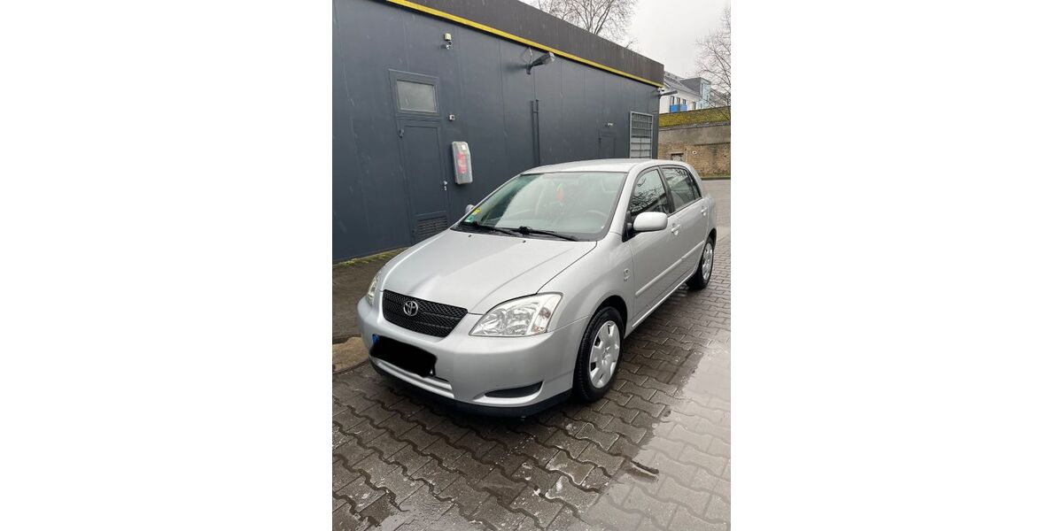 Toyota Corolla 174.500 km 2.999 &euro; Taunussstein 65232
