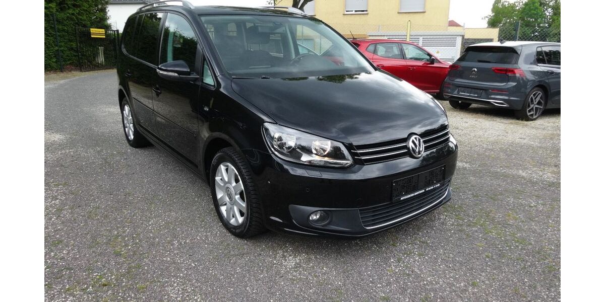 VW Touran 144.158 km 12.900 &euro; Groitzsch 04539