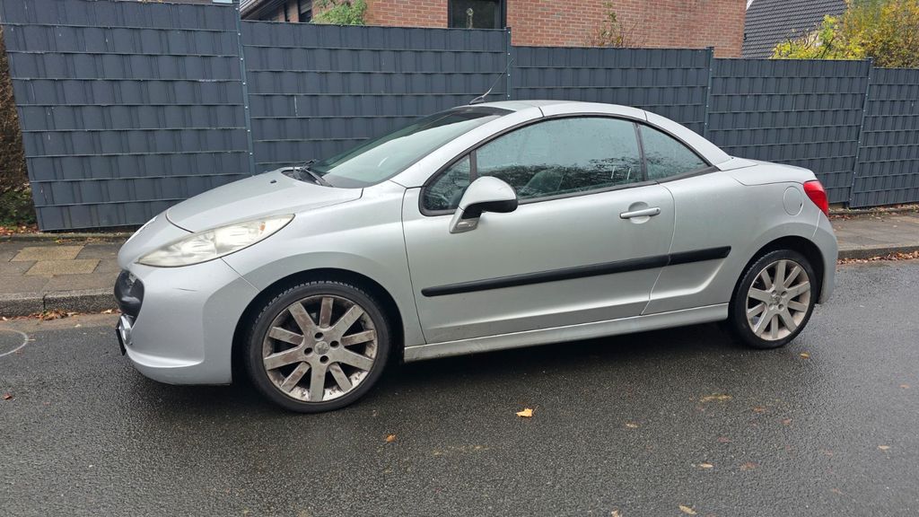 Peugeot 207 203.484 km 800 € Essen 45327