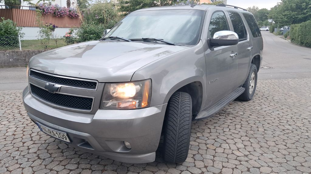 Chevrolet Tahoe 204.000 km 15.900 &euro; Meckenbeuren 88074