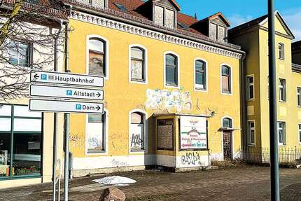 Haus Naumburg - 10 Zimmer, 369 m&sup2;, 29.000&euro; | Angebot:25367168