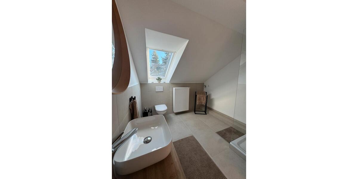 Dachgeschoßwohnung Faßberg - 2 Zimmer, 80 m&sup2;, 1.100&euro; | Angebot:25049576