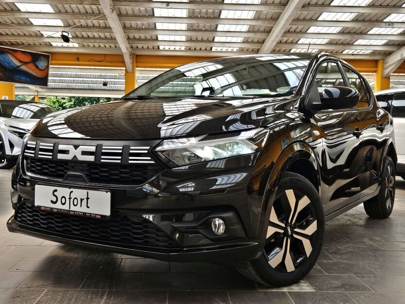 Dacia Sandero 2.000 km 16.975 € Wallhöfen bei Bremen 27729