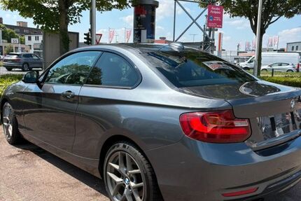 BMW 225 99.600 km 20.999 &euro; Düsseldorf 40233