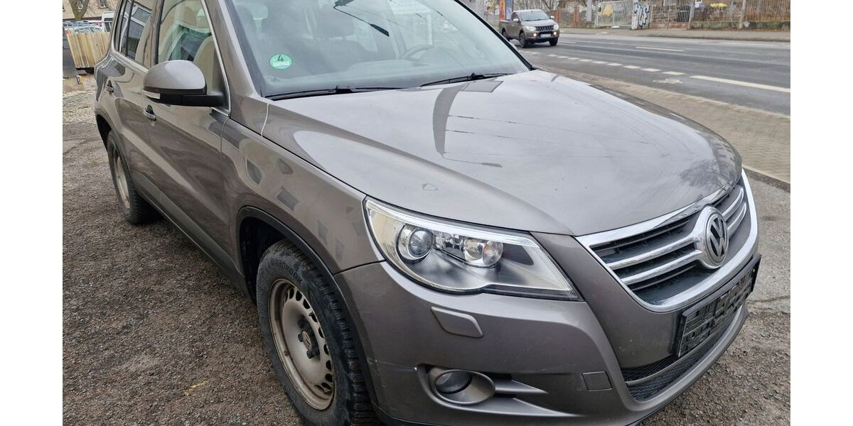 VW Tiguan 166.367 km 4.699 &euro; Dresden 01239