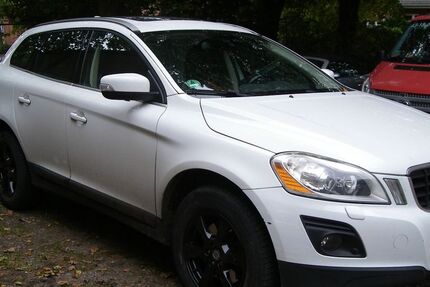 Volvo XC60 249.000 km 8.500 € Hamburg 22043