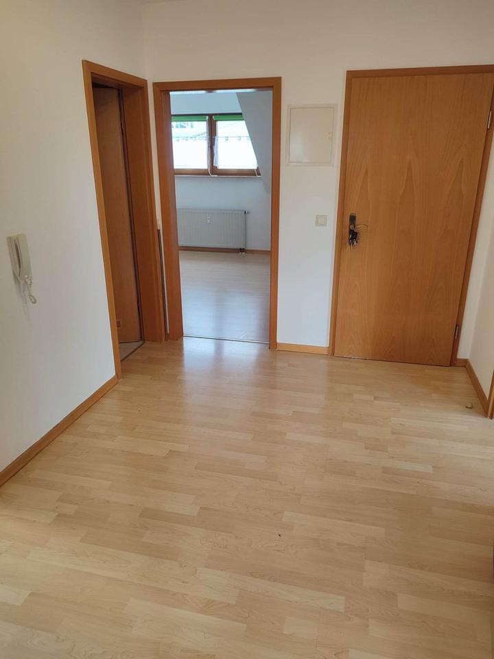 Helle, freundliche und geräumige 3,5-Zimmer-Wohnung zu verkaufen