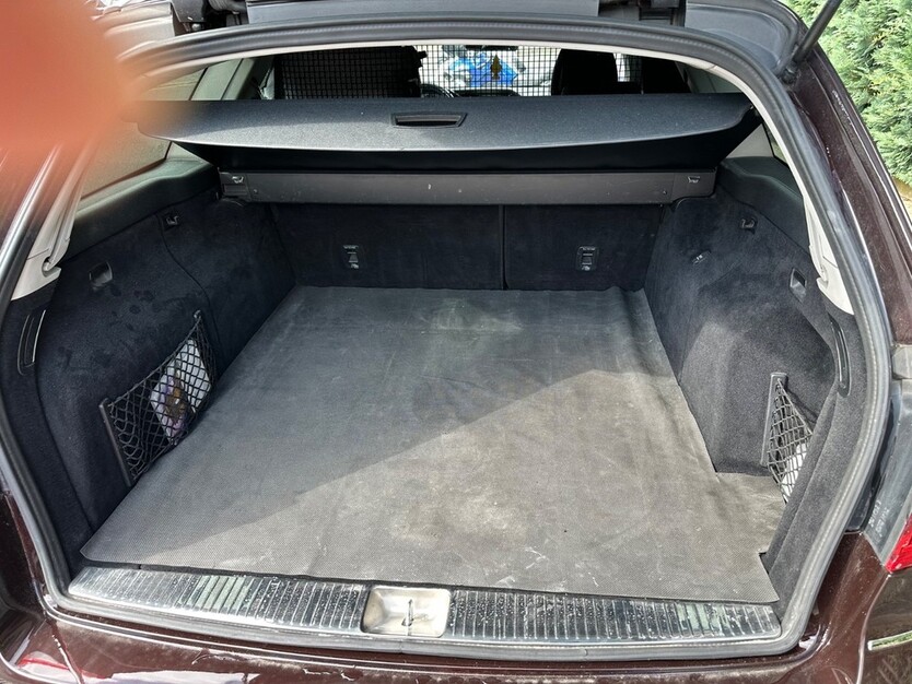 Mercedes-Benz E 300 255.000 km 8.500 € Nürnberg 90403