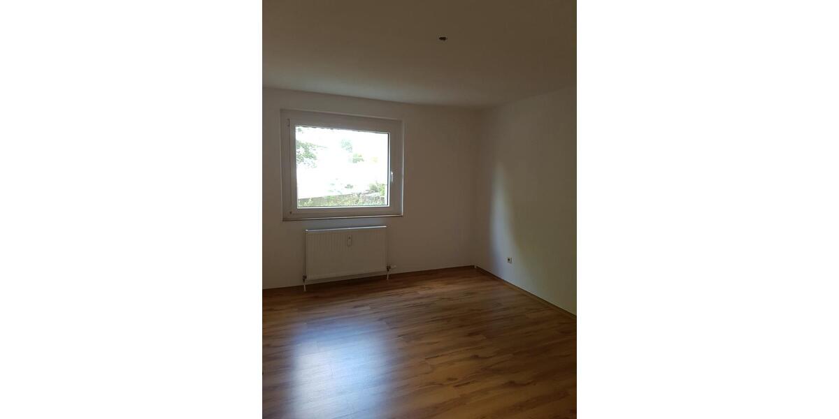 Erdgeschoßwohnung Würzburg Heuchelhof - 3 Zimmer, 80 m&sup2;, 279.000&euro; | Angebot:26393770