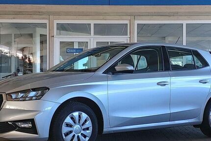 Skoda Fabia 16.185 km 19.790 &euro; Steinbergkirche 24972