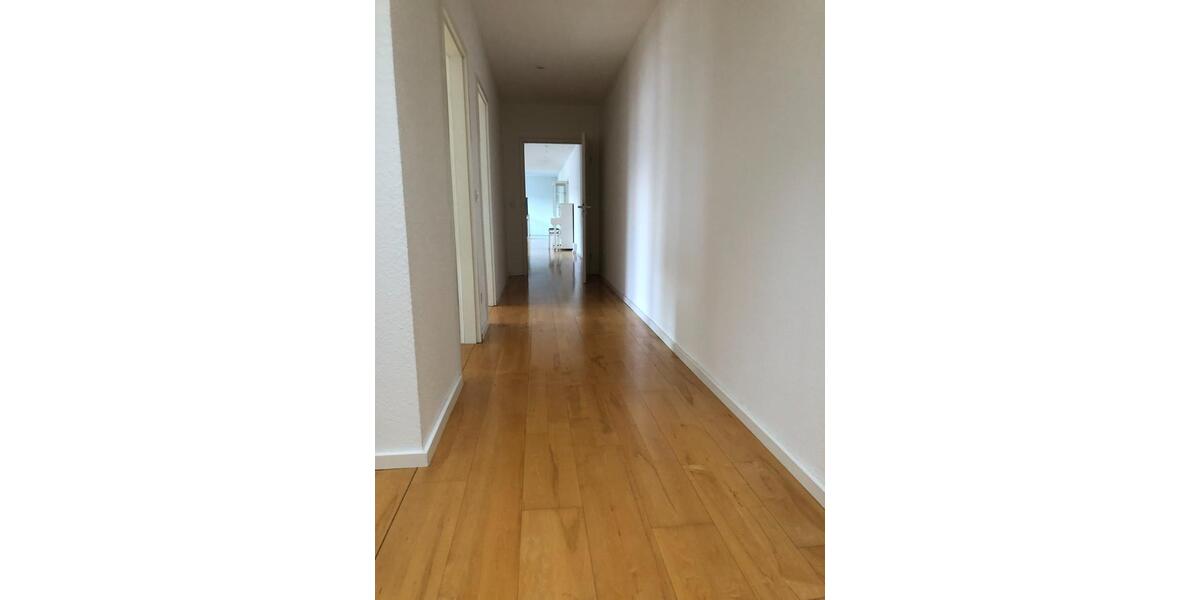 Einfamilienhaus Hannover Bothfeld-Vahrenheide - 8 Zimmer, 315 m&sup2;, 2.890&euro; | Angebot:24604833