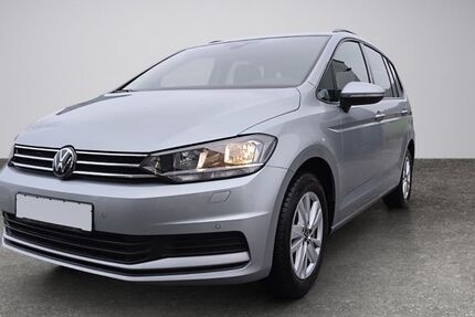 VW Touran 25.430 km 29.950 € Greding an der A9 91171