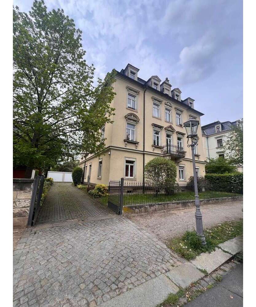 Wohnung zum Mieten in Dresden 310 € 36.59 m²