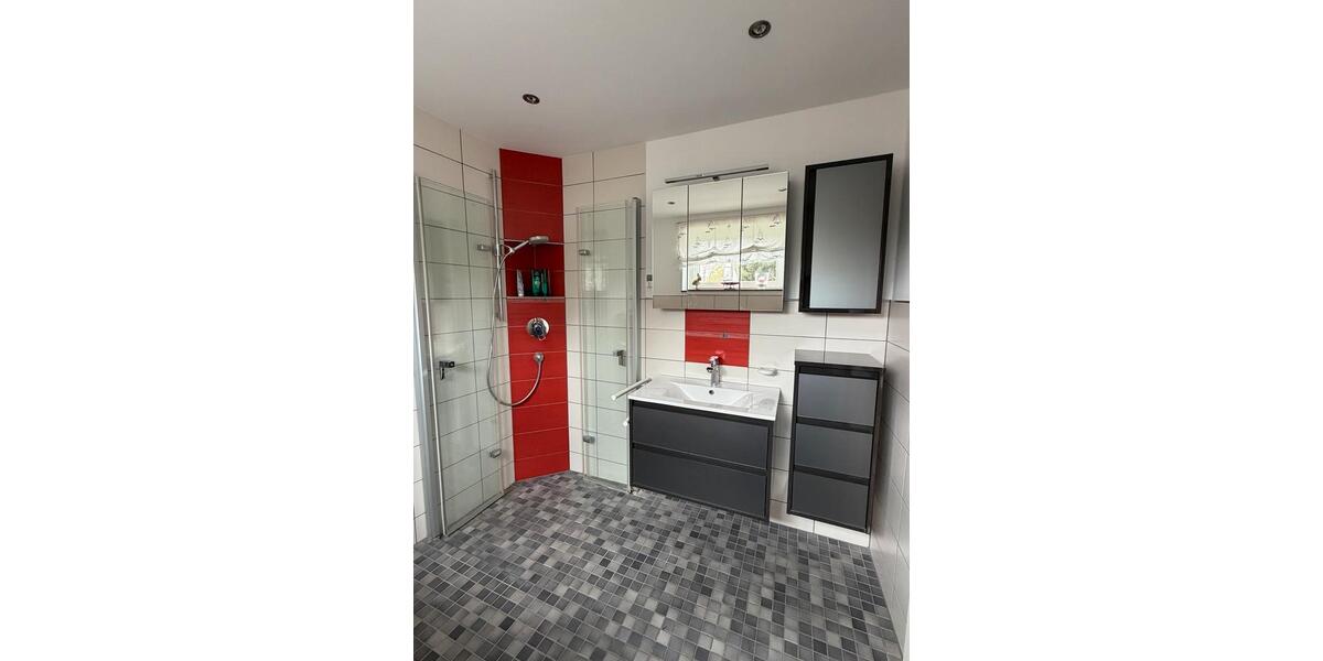Etagenwohnung Flintbek - 4 Zimmer, 160 m&sup2;, 1.985&euro; | Angebot:26324218