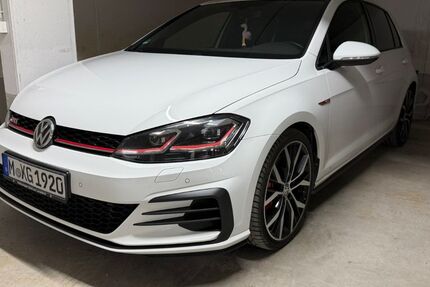 VW Golf 130.000 km 18.600 &euro; Pliening 85652