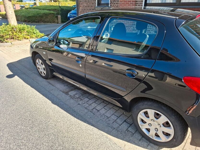 Peugeot 206 138.501 km 3.100 € Viersen 41748