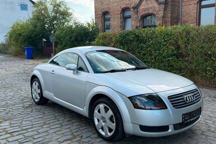 Audi TT 93.000 km 5.700 &euro; Braunschweig 38124