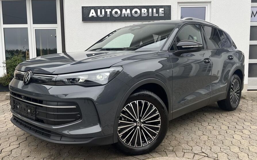 VW Tiguan 15.800 km 39.979 € Königsfeld 78126