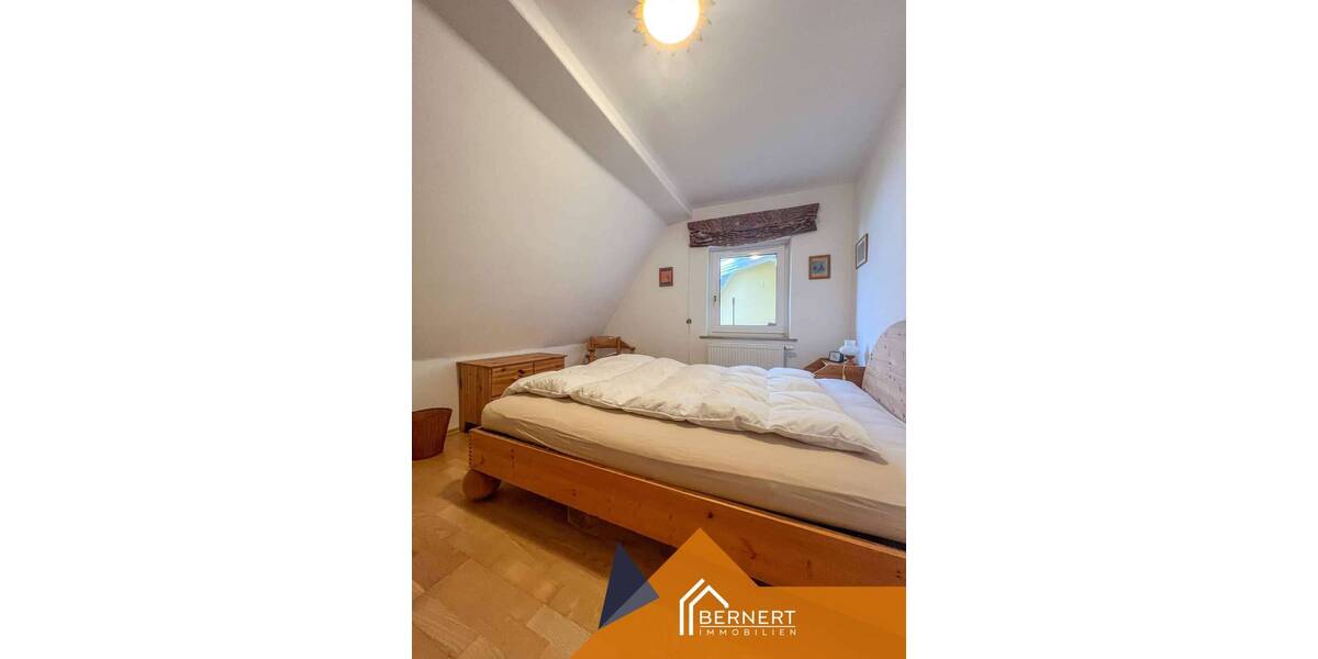 Einfamilienhaus Stockheim - 8 Zimmer, 240 m&sup2;, 319.000&euro; | Angebot:25800366