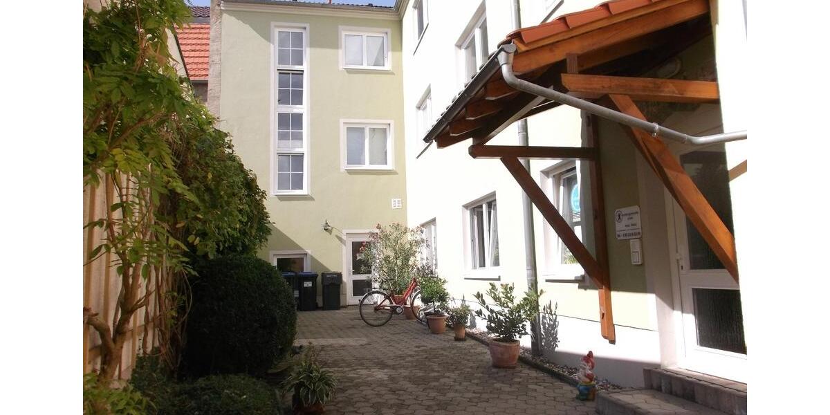 Etagenwohnung Großenhain - 3 Zimmer, 132 m&sup2;, 850&euro; | Angebot:26120395