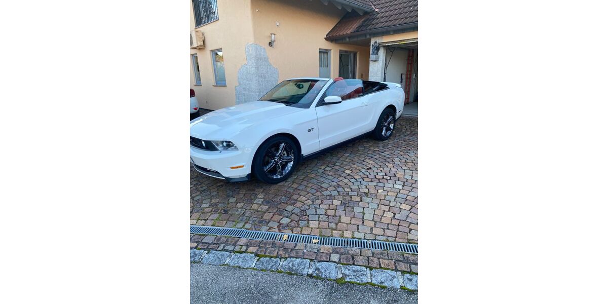 Ford Mustang 97.459 km 16.000 &euro; Untermeitingen 86836