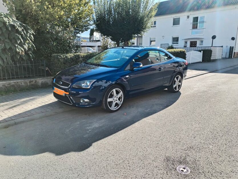 Ford Focus 142.000 km 3.989 € Linden 35440