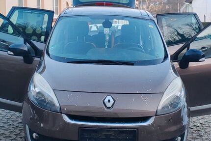 Renault Scenic 243.809 km 4.300 &euro; Dornburg-Camburg 07774