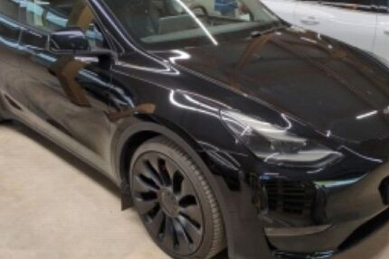 Tesla Model Y 53.000 km 42.970 &euro; Helmstedt 38350