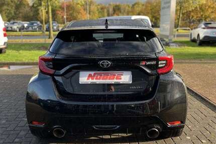 Toyota Yaris 23.500 km 32.500 &euro; Nienburg 31582