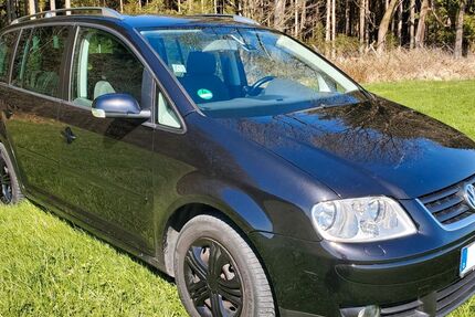 VW Touran 210.000 km 4.400 &euro; Holzgünz 87752