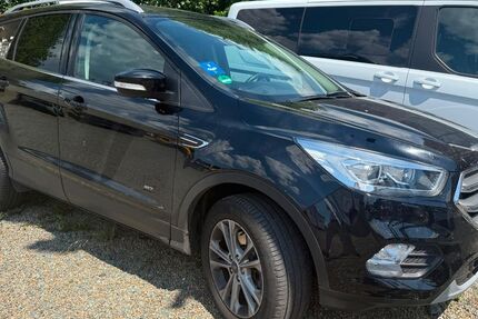 Ford Kuga 148.000 km 9.999 &euro; Chemnitz 09120