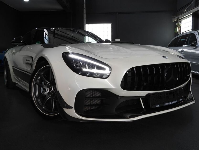 Mercedes-Benz AMG GT R 7.653 km 249.000 € Schorndorf bei Stuttgart 73614