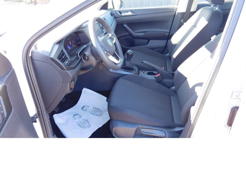 VW Taigo 1.0 TSI BMT Klima Radio ALU 17.000 km 15.990 € Vordorf 38533