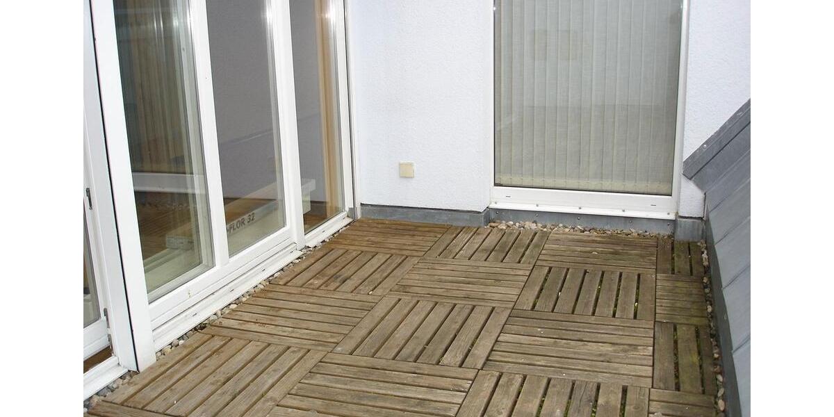 Dachgeschoßwohnung Neuenstadt am Kocher - 2 Zimmer, 110 m&sup2;, 950&euro; | Angebot:26415219