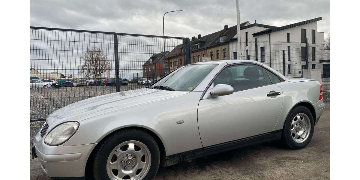 Mercedes-Benz SLK 200 78.000 km 5.299 &euro; Düren 52353