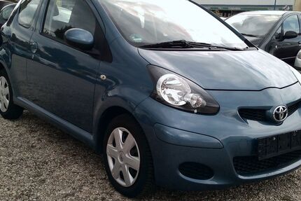 Toyota Aygo (X) 92.000 km 3.499 &euro; Bonn 53227