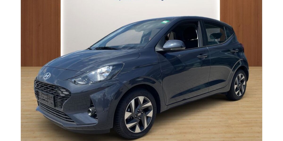 Hyundai i10 7.723 km 17.990 &euro; Oldenburg in Holstein 23758