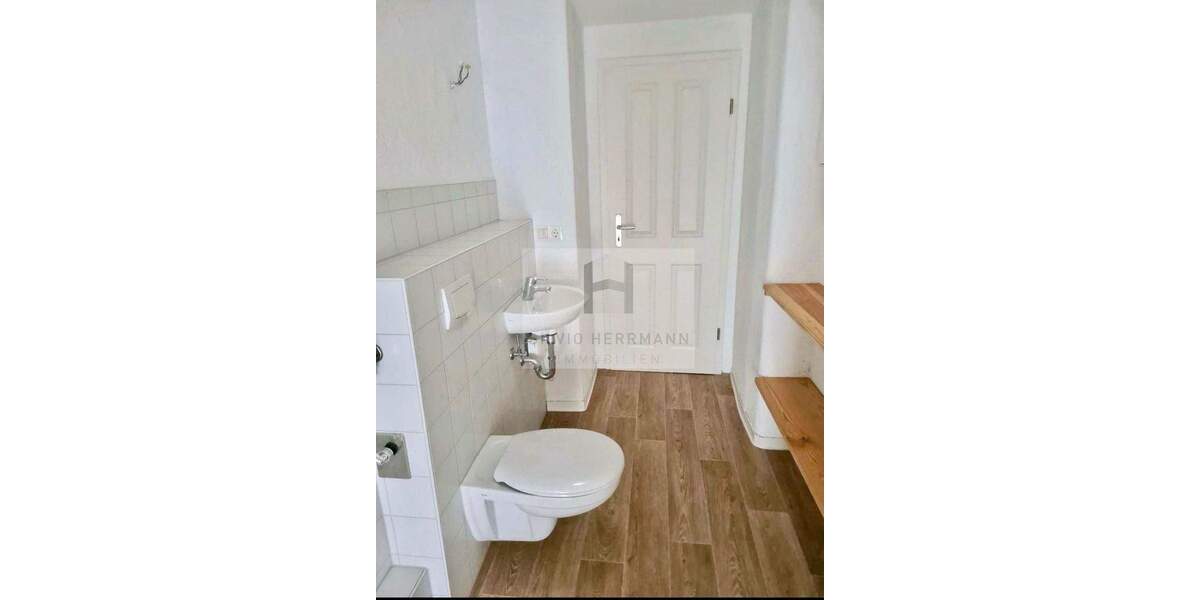 Vermietetes Wohn-und Geschäftshaus 1 zimmer